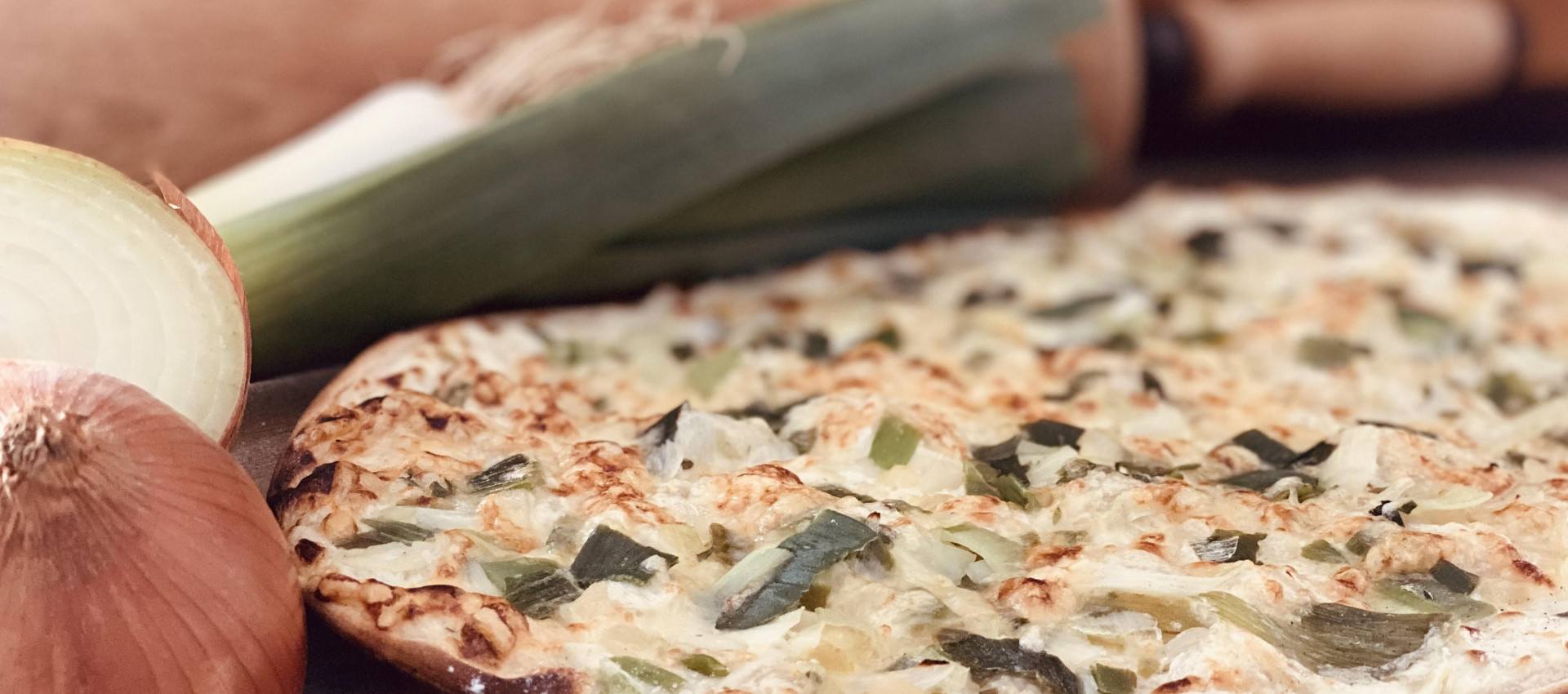Flammenkuchen Lauch - K&auml;se