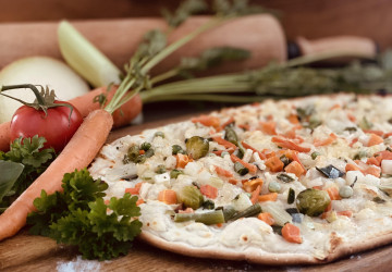 Flammenkuchen des Monats - Gem&uuml;se K&auml;se