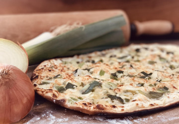 Flammenkuchen des Monats - Lauch-K&auml;se