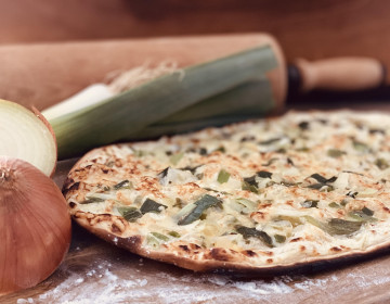 Flammenkuchen Lauch - K&auml;se