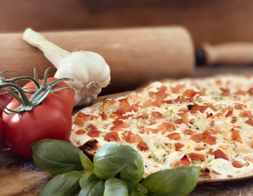Flammenkuchen Tomate - Mozzarella
