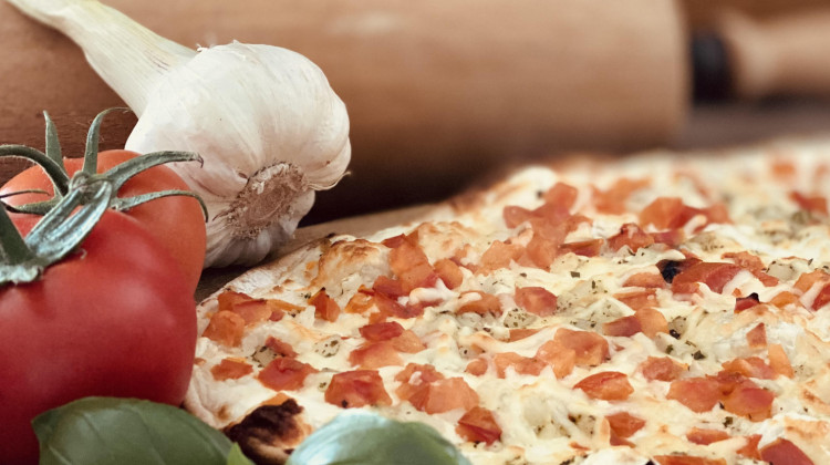Flammenkuchen des Monats - Tomate-Mozzi