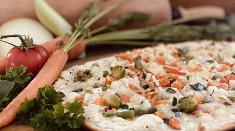 Flammenkuchen des Monats - Gem&uuml;se K&auml;se