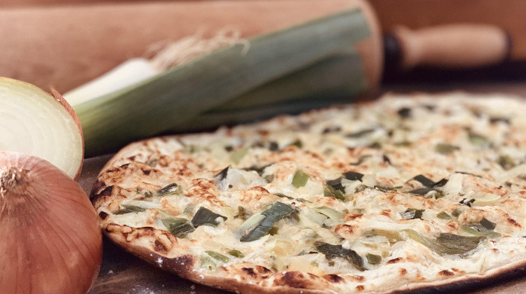 Flammenkuchen des Monats - Lauch-K&auml;se