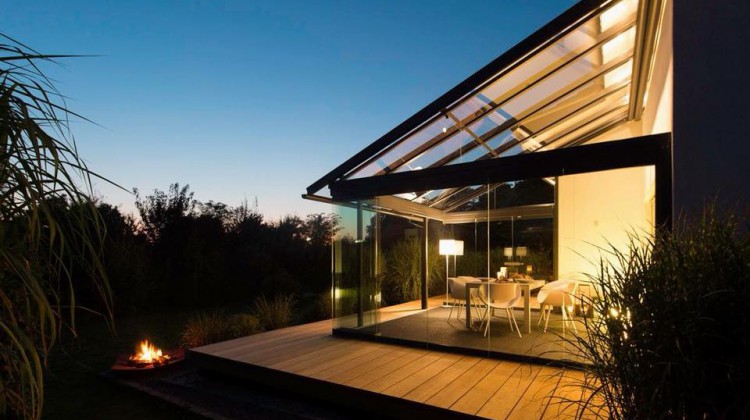 Wir spendieren Ihre Einweihungsparty f&uuml;r ein Solarlux-Produkt!