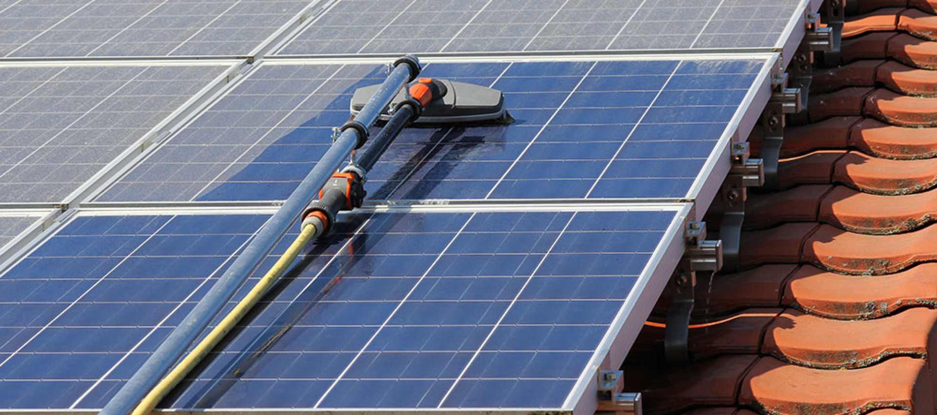 Reinigung von Photovoltaikanlagen