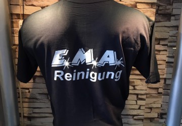 Die neuen T-Shirts f&uuml;r unser Personal sind fertig