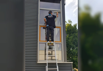 Professioneller Glasreinigungsservice