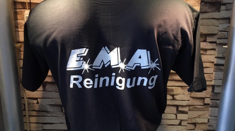 Die neuen T-Shirts f&uuml;r unser Personal sind fertig
