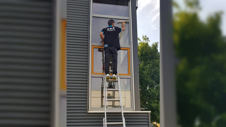 Professioneller Glasreinigungsservice