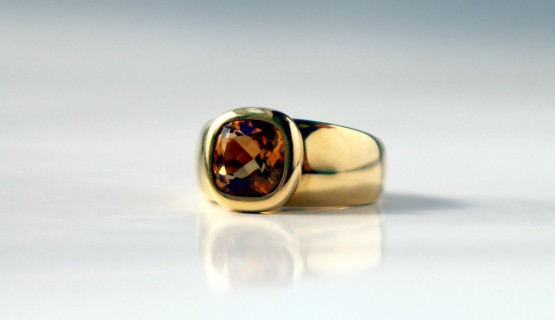 Citrin gefasst in 750/-Gelbgold