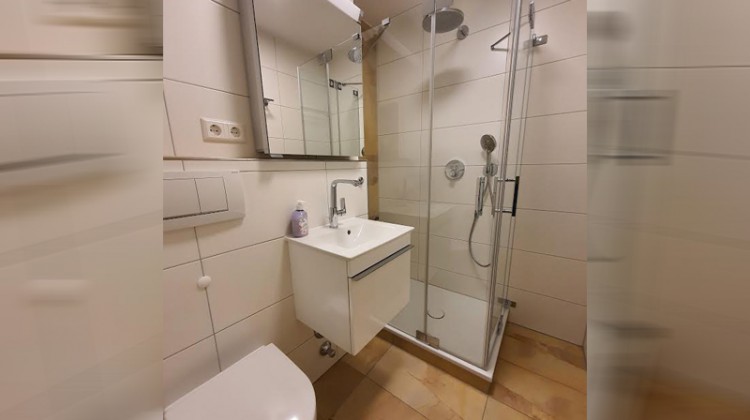 Wir sanieren Ihr Badezimmer auch auf engem Raum