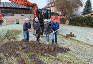 Erster Spatenstich bei Stulz Beton und Natursteine